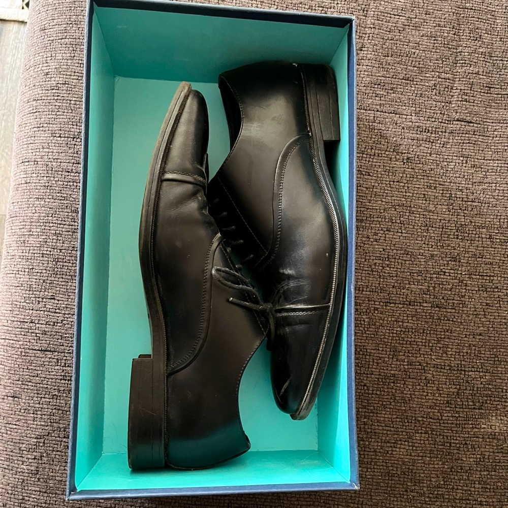 Men’s dress shoes